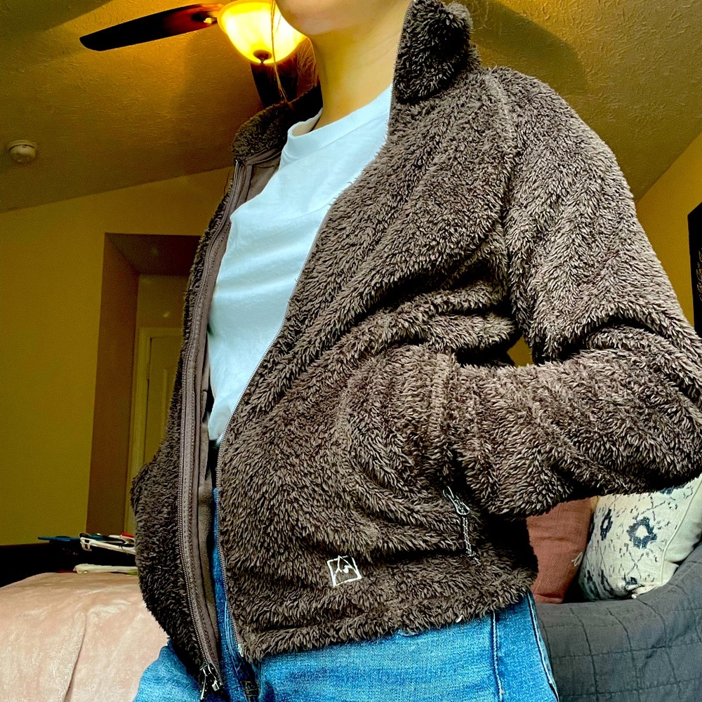 Full zip brown jacket